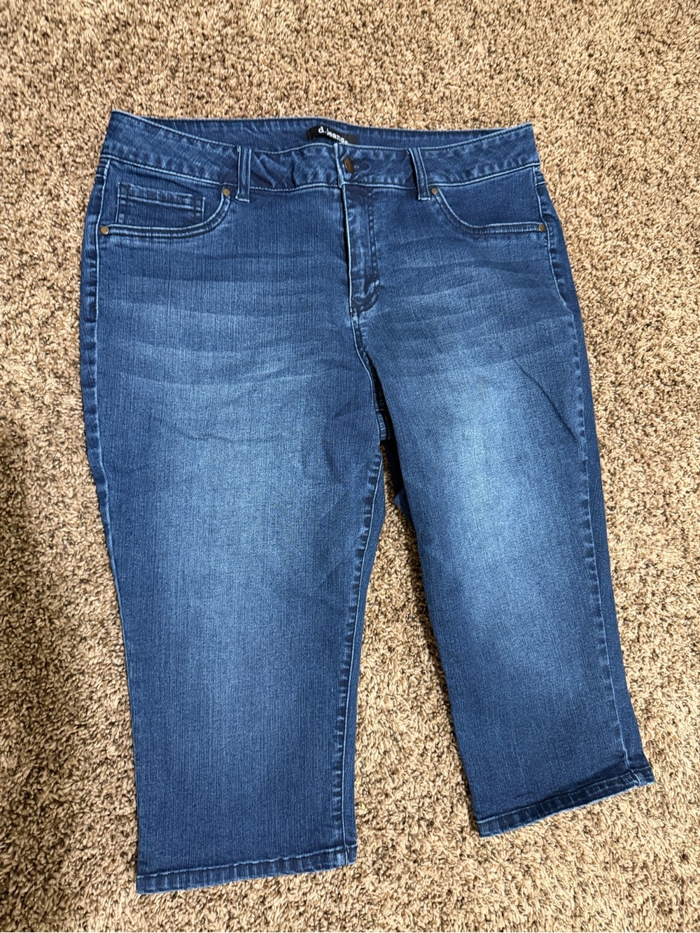 Dark Blue Women's Denim Capri Jeans